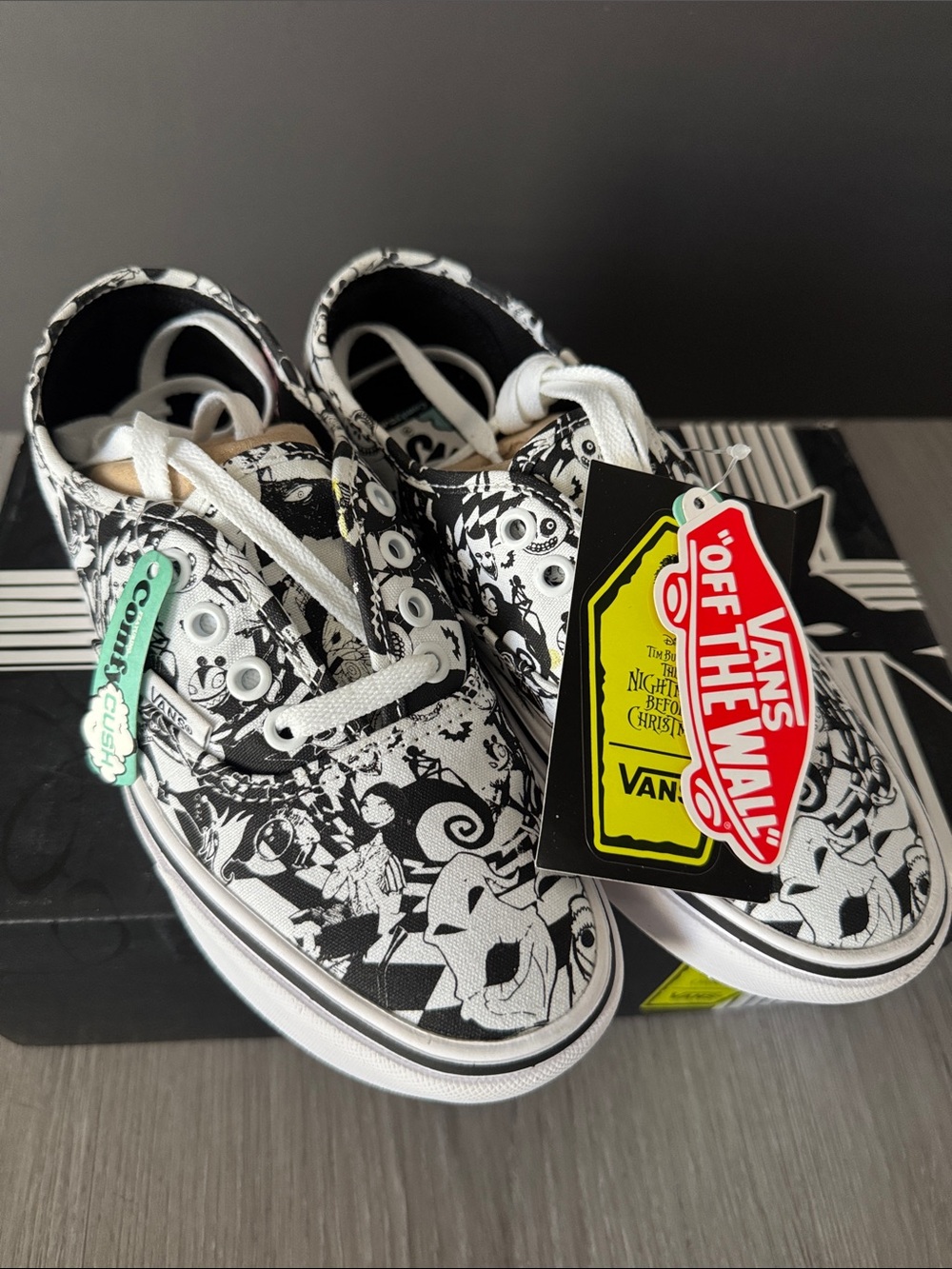 Vans Nightmare Before Christmas Oogie Boogie Sneakers Women’s 6 NIB